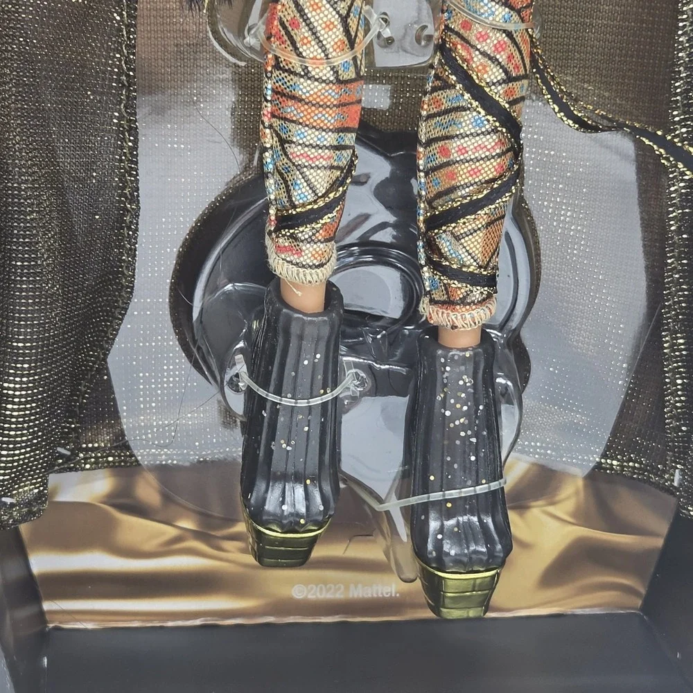 NEW Monster High Cleo de Nile Haunt Couture Midnight Runway Doll Mattel Shipper